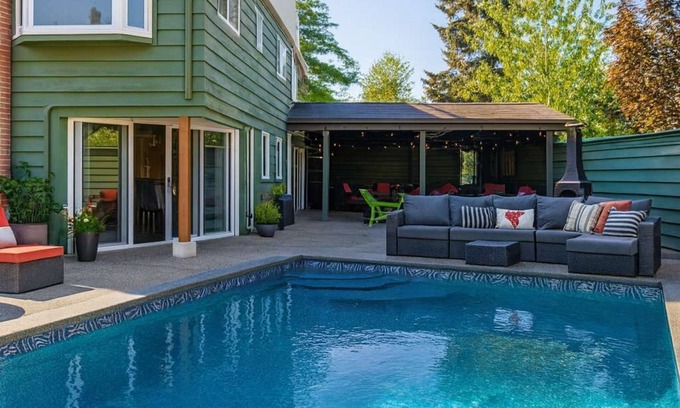 Saanich West Apartment | Hidden Oasis in Victoria, BC