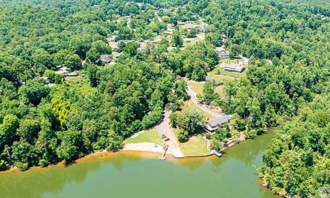 Northlakes House | Hidden Oasis Lake House Hickory