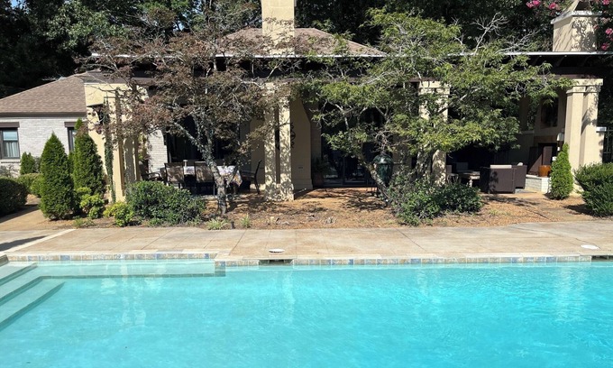 Batesville House | Hidden oasis near Ole Miss! Luxurious pool house, outdoor areas, pet friendly!