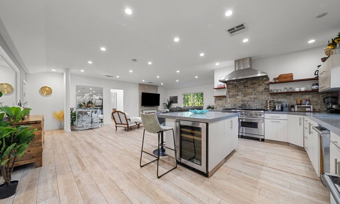 Encino House | Hidden Paradise 3 Bedroom Villa in the heart of the valley