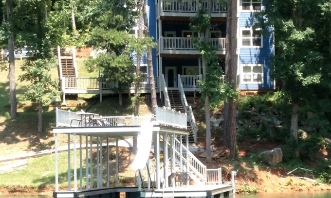 La Follette House | Hidden Treasure: Quiet Cove, Open Aug. 21-24! Dbl Dock w/slidenNew Mattresses!