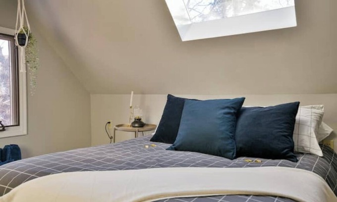 Winnipeg House | Hidden Urban Oasisnn