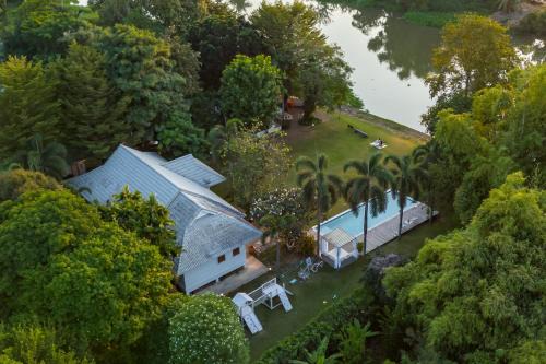 Sam Chuk House | Hide & Seek River Villa