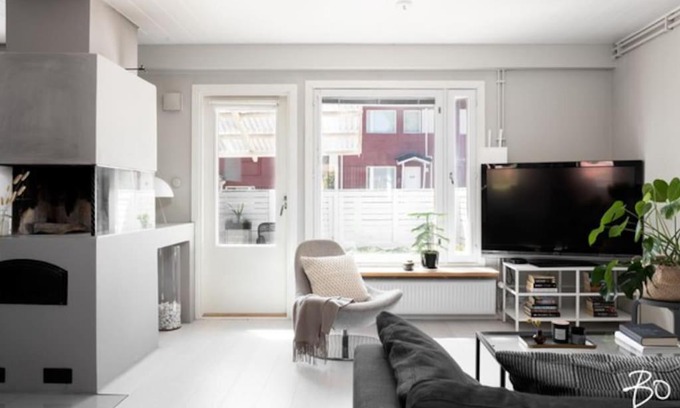 Espoo Apartment | Hieno paritalohuoneisto, oma piha ja autopaikka