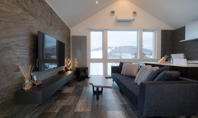 Asahikawa Villa | HIGASHIKAWA Villa 雪華