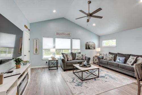 Higgins Lake House | Higgins Lake Barndominium with Boat Parking!