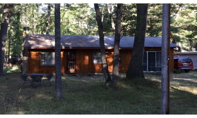 Higgins Lake Cabin | Higgins Lake Cabin 1 1/4 Blocks from Kelly Beach