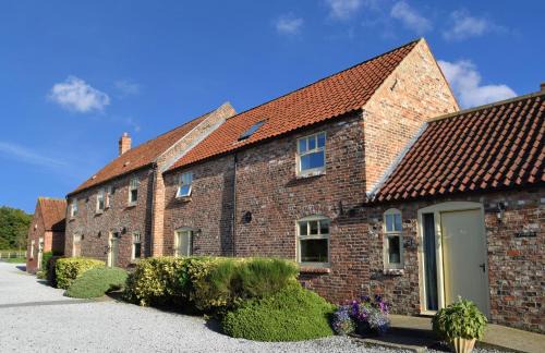 Beverley House | High Barn 6 bedrooms