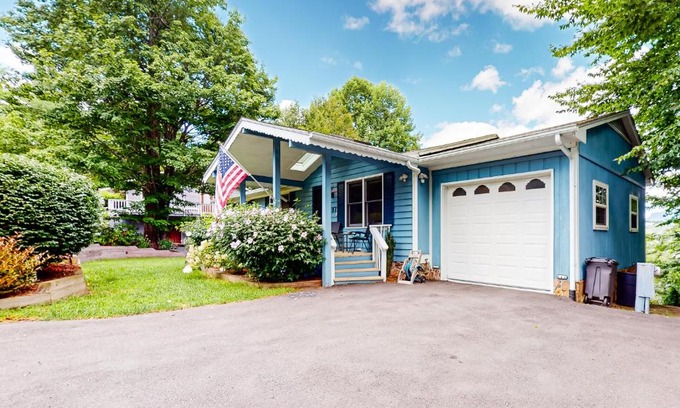 Pineola House | High Country Cottage