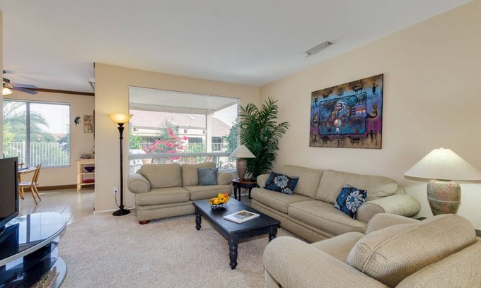 Desert Breeze House | High Demand UPSCALE Sun City GRAND Adult 45+ Community-REDUCED SUMMER RATE