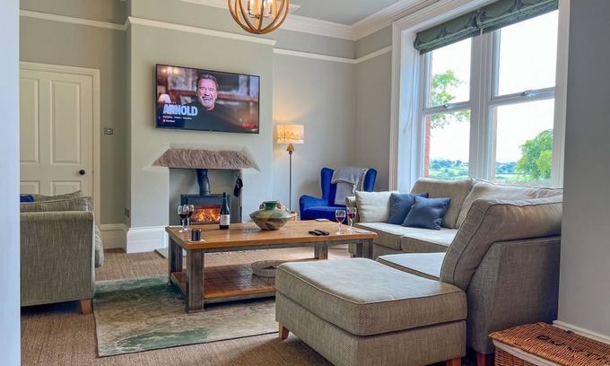 Southwaite Cottage | High House Cottage Southwaite - spacious cottage sleeping 6 with hot tub and 2 dogs welcome