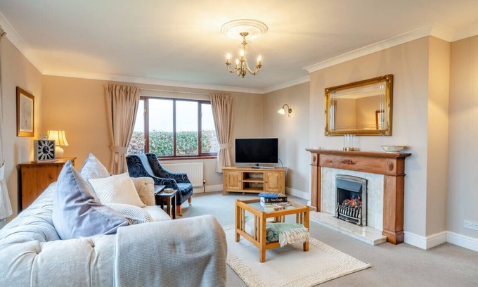 Winscales House | High Mains - Four Bedroom House, Sleeps 8