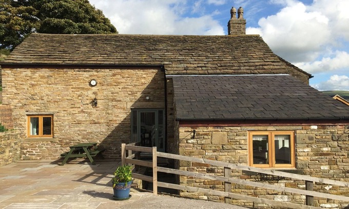New Mills House | High Peak converted barn with private garden and stunning views