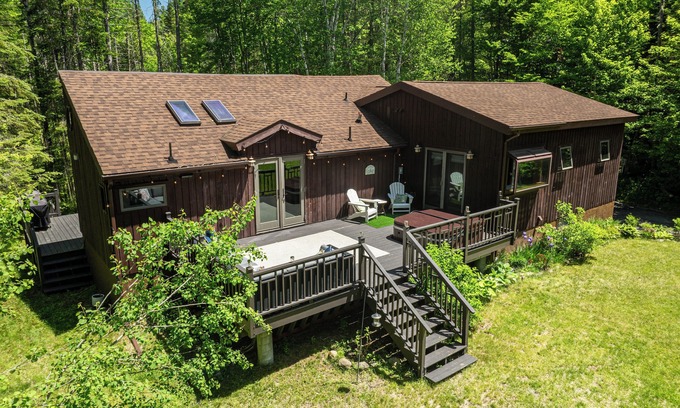 Lake Placid House | High Peaks Hideaway
