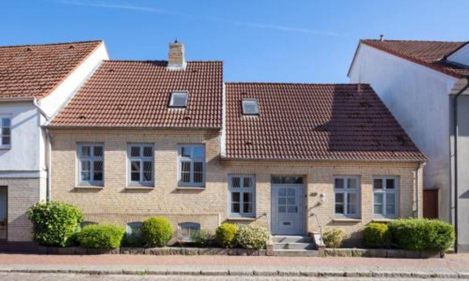 Kappeln Villa | High-quality, large vacation home with garden and sauna in the heart of Kappeln