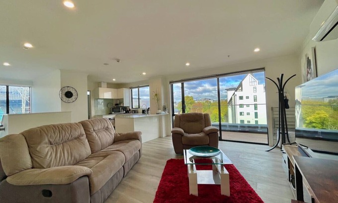 Linwood Apartment | High-rise CBD Luxury Apartment