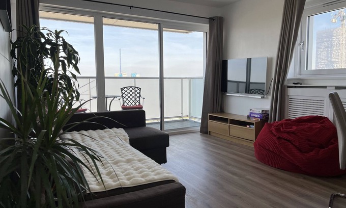 Whitechapel Apartment | High-rise living in Spitalfields