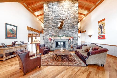 Kalispell House | High Road Estate