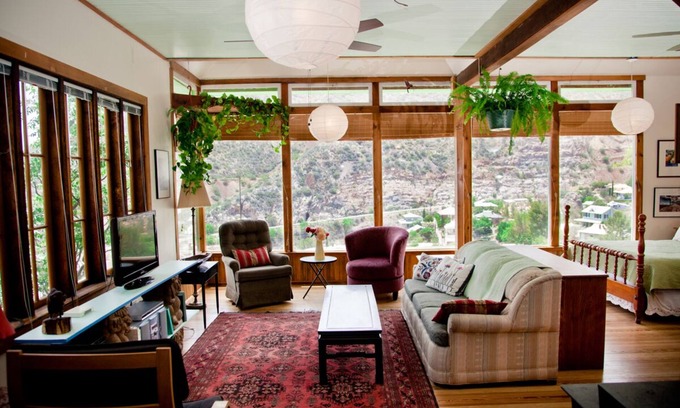 Bisbee House | High Road House - Historical Old Bisbee - Grand View
