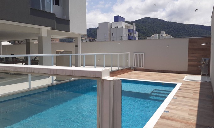 Umuarama Apartment | High Standard 2 Bedrooms 2 Bathrooms 2 Parking Spaces Pool WiFi AC Smart TV Network Balcony Gourmet