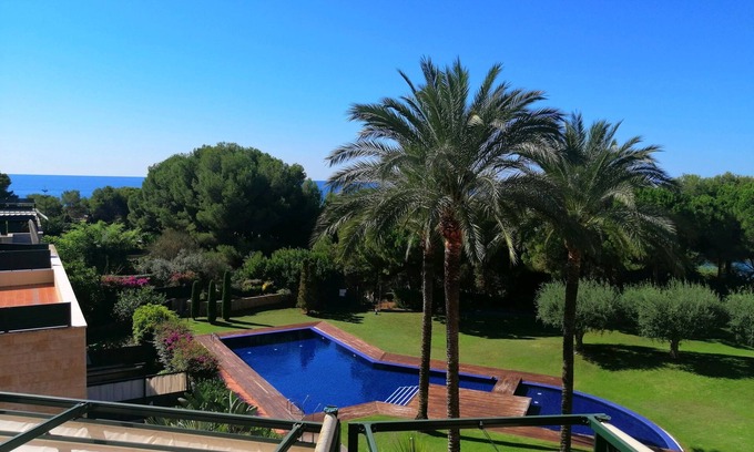 Torredembarra Apartment | HIGH STANDING DUPLEX SEA 1st LINE gym and heated pool
