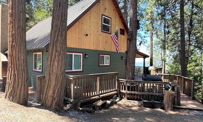 Sonora House | High View Cabin- Twain Harte