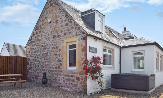 Prestwick Cottage | High Wardneuk - UK47041