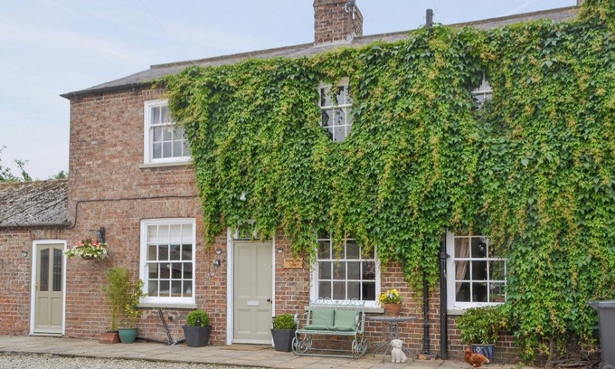 Helperthorpe Cottage | Highbury Farm Cottage