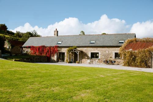 Heligan House | Higher Weddicott Barn