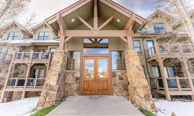The Highlands Apartment | Highland Greens 1 Bedroom unit!
