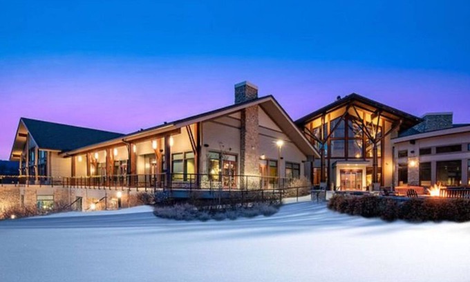 Fairfield Cabin | Highland King | Cozy Stay Near Ski Lifts