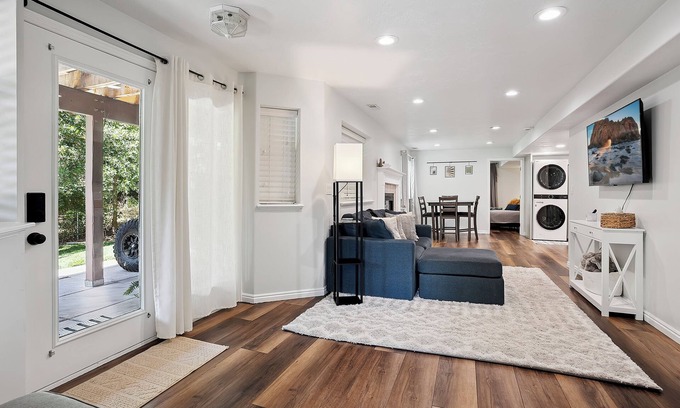 South Ogden House | Highland Retreat-Modern Mother in Law Suite Near Ogden