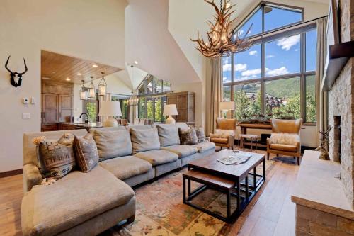 Highlands Townhomes Apartment | Highlands Lodge 403 Penthouse by East West Hospitality