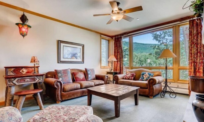 Highlands Townhomes Condo | Highlands Westview 102