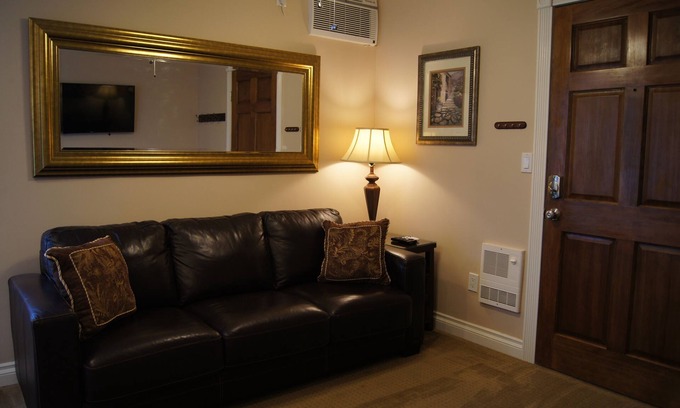 Golden Hill Condo | Highly upgraded. Walk to DT, Conv Ctr. Mins. to Zoo, Beach , Airport, Sea World