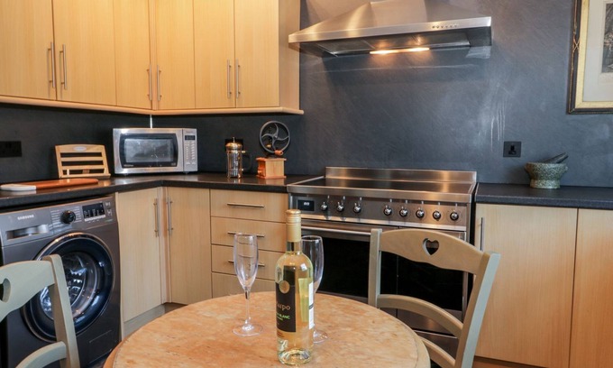 Scarborough Cottage | Highview