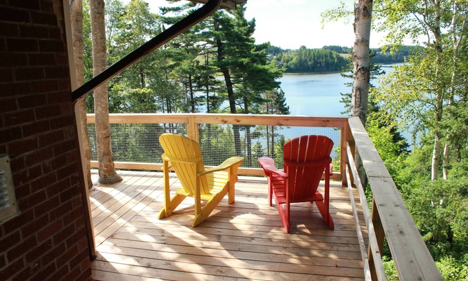French River Cottage | Highview Three Season Cottage - as low as 229CAD/nt - 3 Bed, 1 Bath