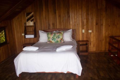 Monteverde Ski Chalet | Higuitos Lodge Cabaña