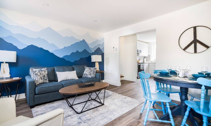 Meaford Apartment | "Hike" at Hills Meaford | 2BD Suite + Pets!
