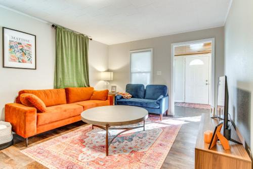 Robinson House | Hike, Boat and Fish Dog-Friendly Robinson Home