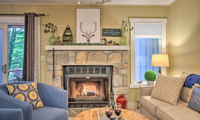 White Haven House | Hike, Fish & Boat: Lake Harmony Retreat w/Deck