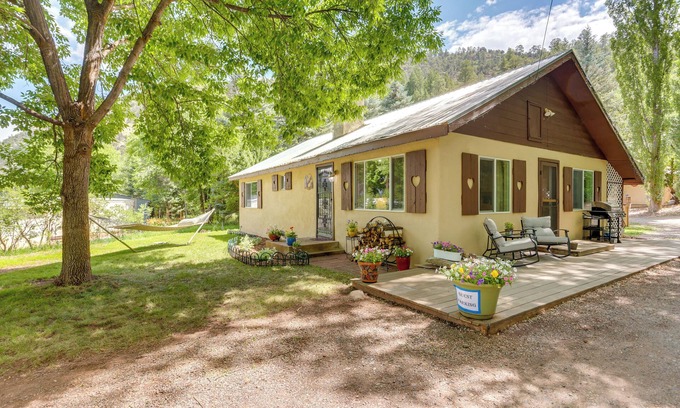 Durango - Purgatory House | Hike On-Site: Mountain-View Hideaway in Durango