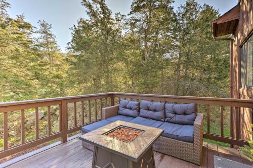 Vernon Apartment | Hike, Ski and Golf Mtn-View Codo in Vernon Township