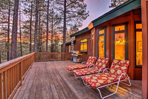 Fox Farm House | Hike, Ski, Fish Big Bear Lake Lodge with Deck