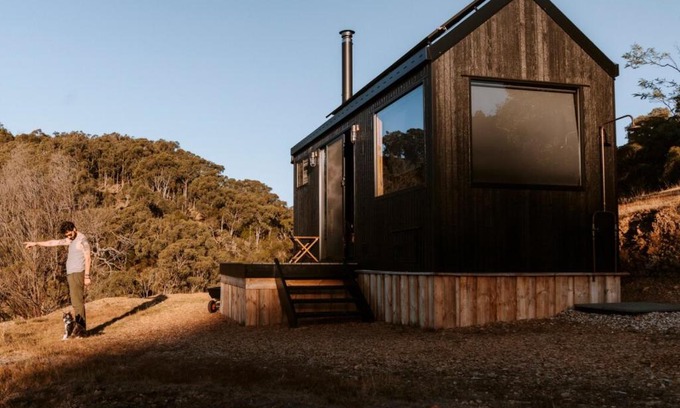 Reedy Creek House | Hike to your Off-Grid Cabin Deep in Nature - Jasper