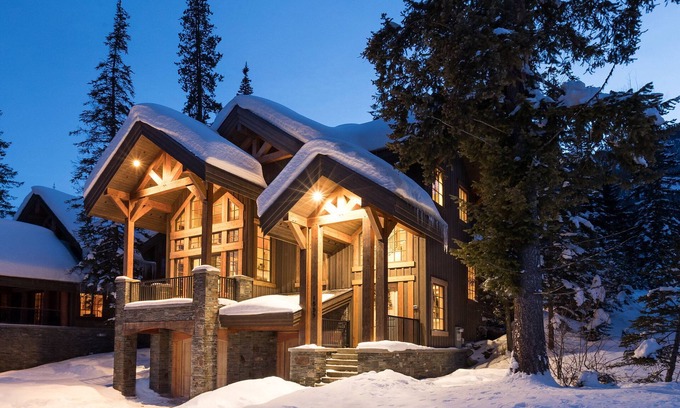 Golden Ski Chalet | Hiking,biking,skiing, family reunion or trip to a national park we have it all!