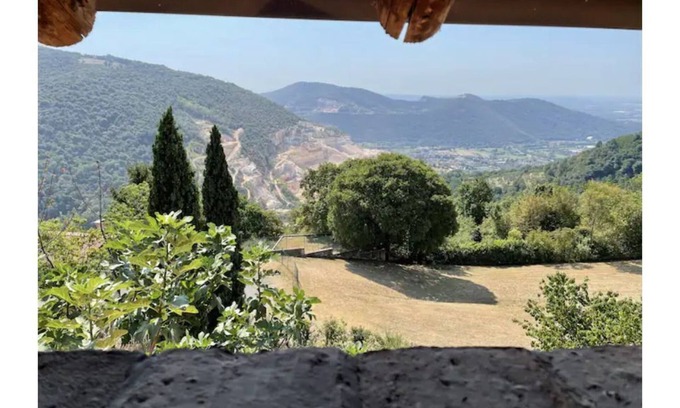 Botticino Apartment | Hiking trails, Marble, Valley & Apennines views - Scenic wooden loft