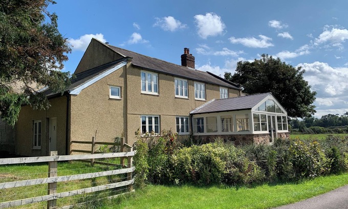 Grinshill Apartment | Hill Farm Studio near Shrewsbury. Pet-friendly and on The Shropshire Way!