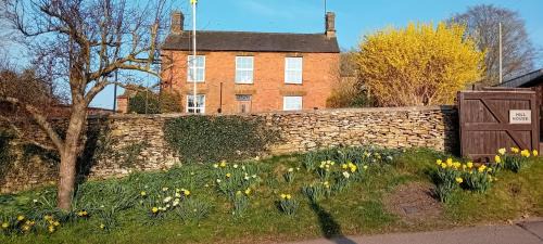 Sibford Gower House | Hill House