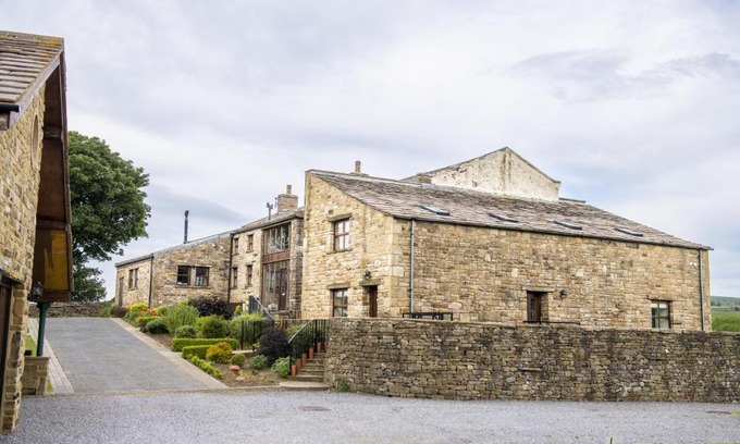 Worton House | Hill Top Farm 8